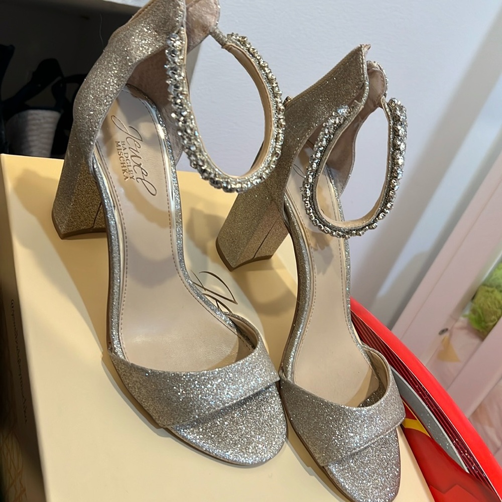 Sparkle gold badgley mishka shoe